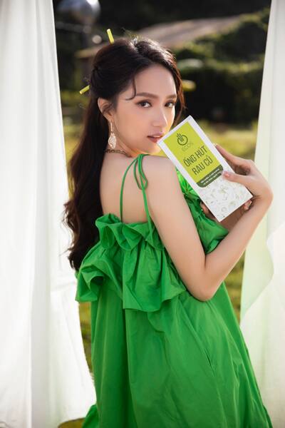 Bộ ảnh "Gái quê" ủng hộ nông sản Việt